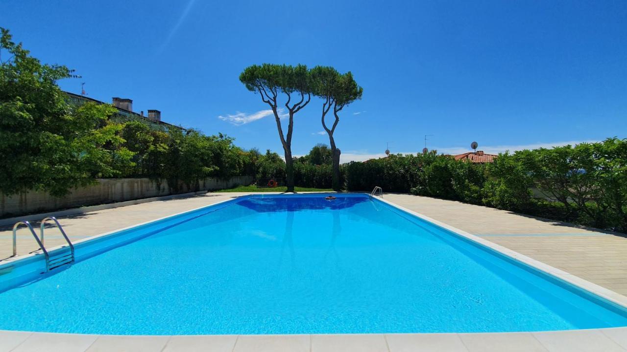 Apartment Brezza Di Lago - Regarda Travel Lazise Bagian luar foto